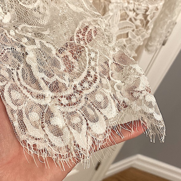 Stunning White Lace Dress - Size XXL - Picture 5 of 5